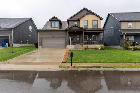 202 Eagles Talon Ct, Clarksville, TN 37040