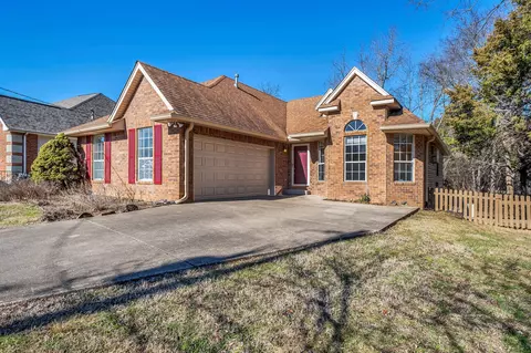 3717 Seville Dr, Hermitage, TN 37076