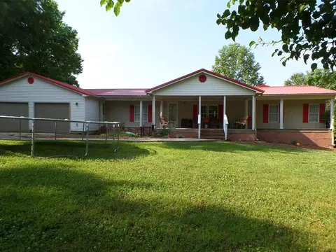 Exterior - 435 Humphrey Rd, Walling, TN 38587 photo 6 of 15