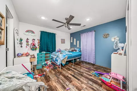 Bedroom - 435 Humphrey Rd, Walling, TN 38587 photo 2 of 6