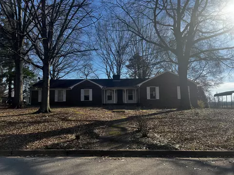 2668 Mary Key Dr, Humboldt, TN 38343