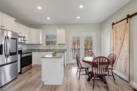 Kitchen - 1045 Big Bartons Creek Rd, Dickson, TN 37055 photo 1 of 5