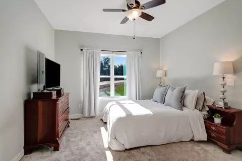 Bedroom - 1045 Big Bartons Creek Rd, Dickson, TN 37055 photo 2 of 5