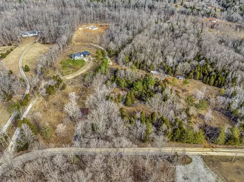 View/Area - 1045 Big Bartons Creek Rd, Dickson, TN 37055 photo 2 of 3