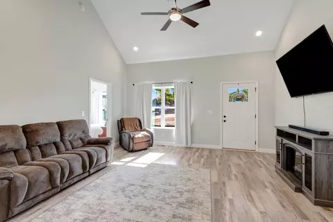 Living - 1045 Big Bartons Creek Rd, Dickson, TN 37055 photo 1 of 3