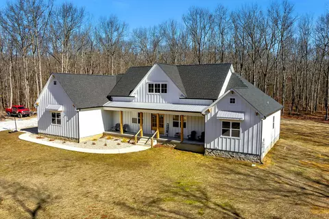 1058 Deepwoods Rd, Sewanee, TN 37375