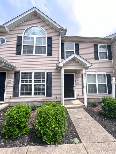 8056 Logan Dr, La Vergne, TN 37086