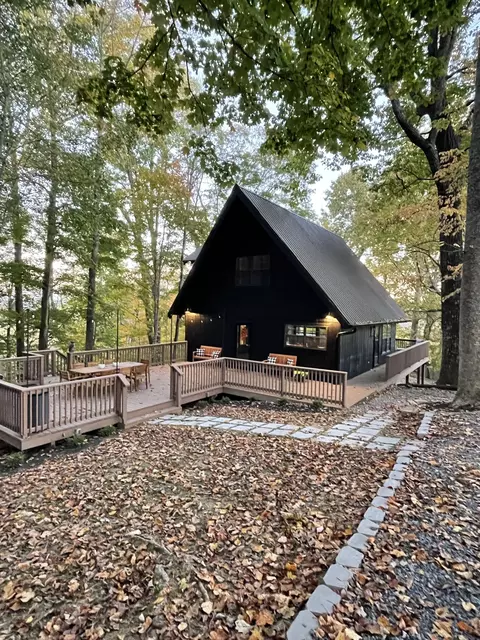 2029 Holly Creek Rd, Celina, TN 38551