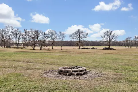 Exterior - 153 Spry Rd, Morrison, TN 37357 photo 6 of 7