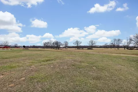 Exterior - 153 Spry Rd, Morrison, TN 37357 photo 4 of 7