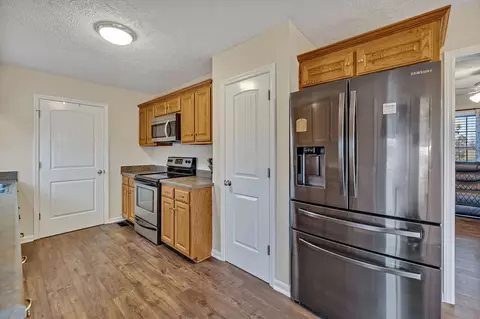 Kitchen - 153 Spry Rd, Morrison, TN 37357 photo 3 of 4