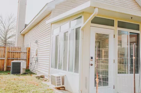 Exterior - 1411 Apache Ln, Madison, TN 37115 photo 8 of 9