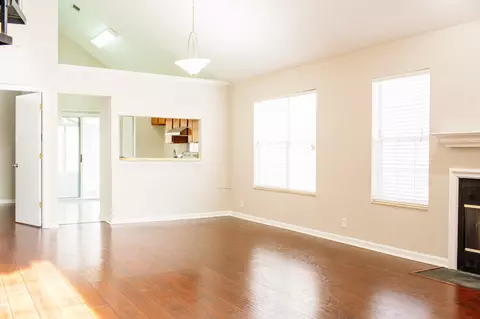 Living - 1411 Apache Ln, Madison, TN 37115 photo 1 of 2