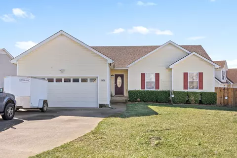3878 Mackenzie Dr, Clarksville, TN 37042