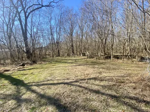 215 Third Ave, Loretto, TN 38469 photo 3