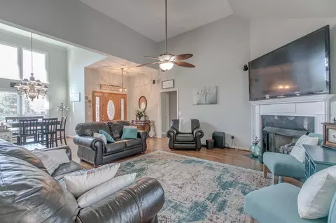 Living - 2911 Apache Moon Ter, Murfreesboro, TN 37127 photo 2 of 6