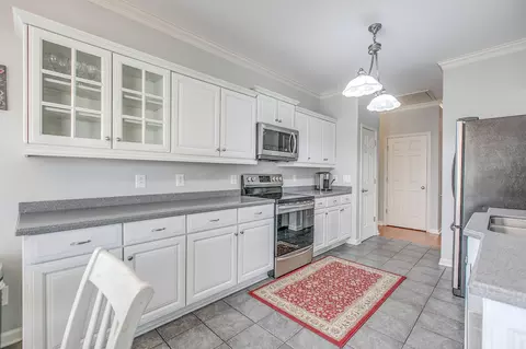 Kitchen - 2911 Apache Moon Ter, Murfreesboro, TN 37127 photo 3 of 5