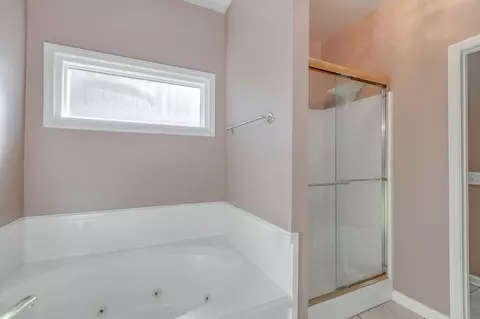 Bath - 2911 Apache Moon Ter, Murfreesboro, TN 37127 photo 2 of 3