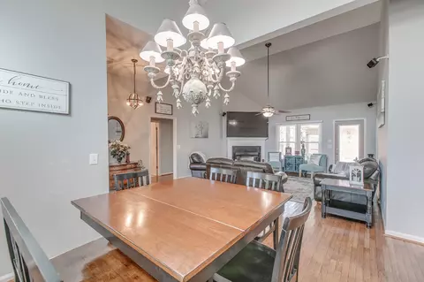 Dining - 2911 Apache Moon Ter, Murfreesboro, TN 37127 photo 2 of 3