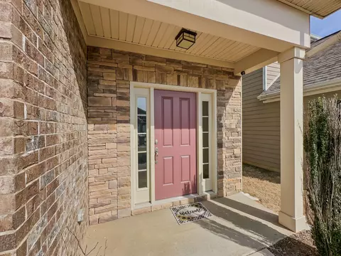 Exterior - 1025 Hemlock Dr, Spring Hill, TN 37174 photo 3 of 5