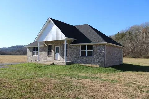 4158 Hartsville Rd, Lafayette, TN 37083