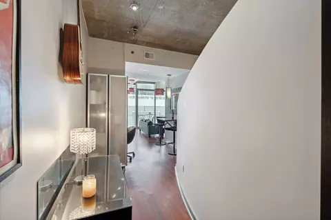 301 Demonbreun St #808, Nashville, TN 37201