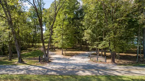 5 Wheeler Rd, Mcminnville, TN 37110