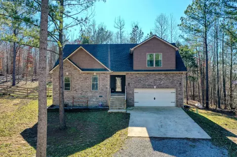 870 Riverwood Dr, Buchanan, TN 38222