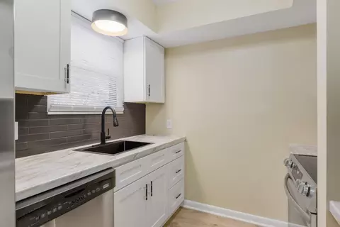 5515 Country Dr #28, Nashville, TN 37211