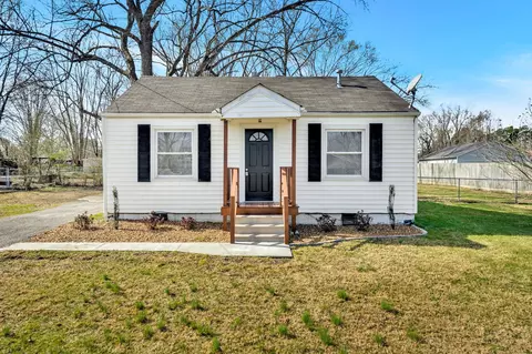 211 White Oak St, Tullahoma, TN 37388