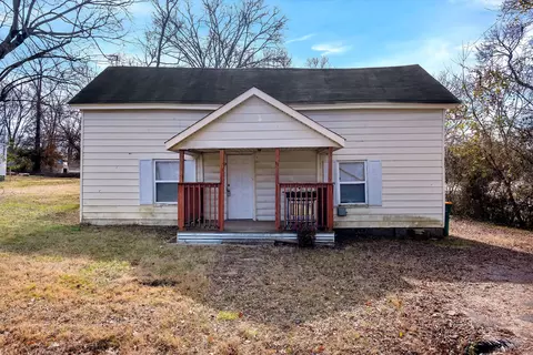 1059 Bryant St, Lewisburg, TN 37091