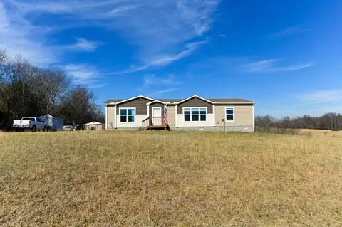 4166 Old Highway 48, Southside, TN 37171