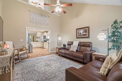 Living - 4331 Prometheus Way, Murfreesboro, TN 37128 photo 2 of 12