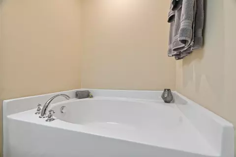 Bath - 4331 Prometheus Way, Murfreesboro, TN 37128 photo 6 of 13