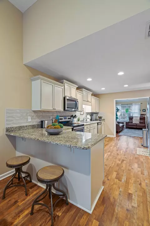 Kitchen - 4331 Prometheus Way, Murfreesboro, TN 37128 photo 10 of 10
