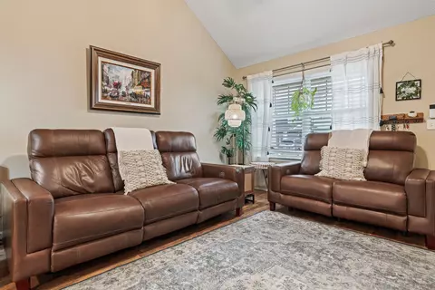 Living - 4331 Prometheus Way, Murfreesboro, TN 37128 photo 7 of 12