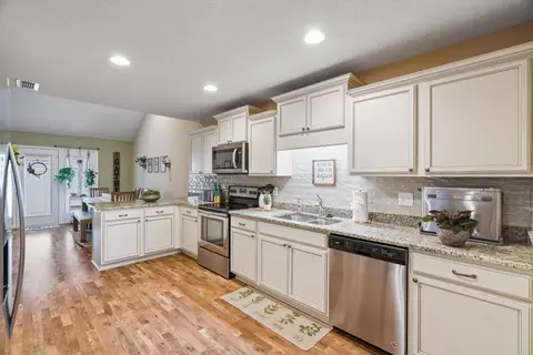 Kitchen - 4331 Prometheus Way, Murfreesboro, TN 37128 photo 1 of 10