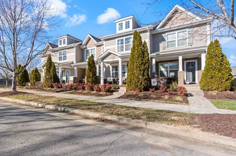 1207 Riverbrook Dr, Hermitage, TN 37076