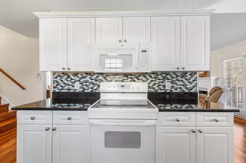 Kitchen - 7403 Catherine St, Murfreesboro, TN 37129 photo 4 of 4