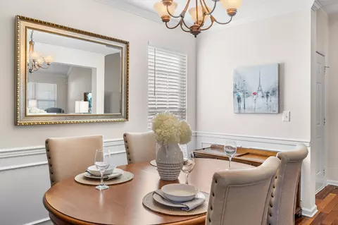 Dining - 7403 Catherine St, Murfreesboro, TN 37129 photo 2 of 5