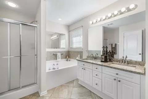 Bath - 7403 Catherine St, Murfreesboro, TN 37129 photo 3 of 5