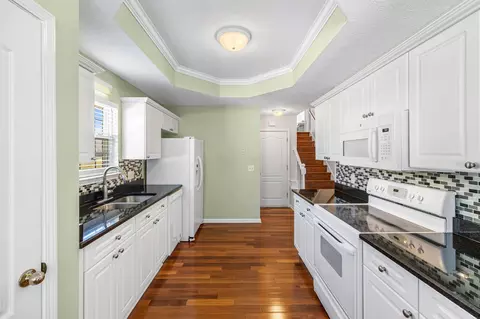 Kitchen - 7403 Catherine St, Murfreesboro, TN 37129 photo 2 of 4