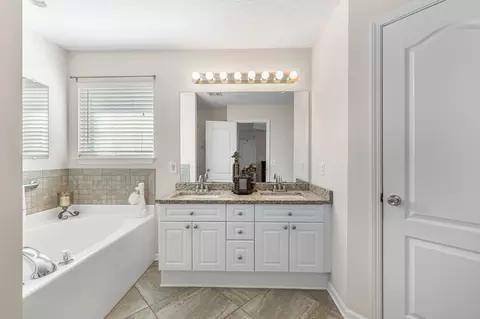 Bath - 7403 Catherine St, Murfreesboro, TN 37129 photo 1 of 5