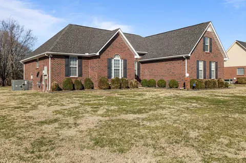 Exterior - 7403 Catherine St, Murfreesboro, TN 37129 photo 5 of 18