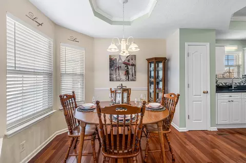 Dining - 7403 Catherine St, Murfreesboro, TN 37129 photo 5 of 5