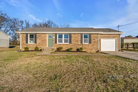 903 Leigh Ct, Clarksville, TN 37042