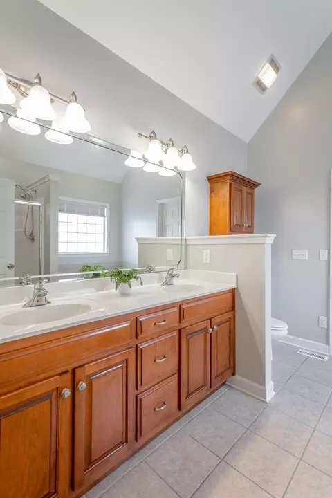 Bath - 8444 Pershing Rd, Chattanooga, TN 37421 photo 1 of 6