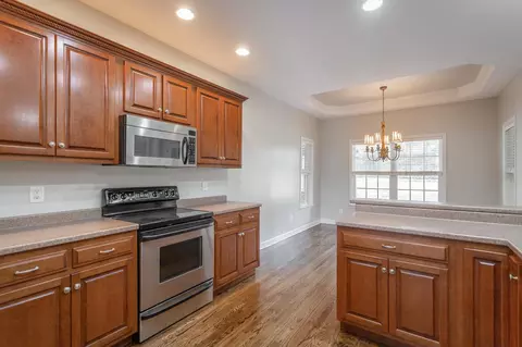 Kitchen - 8444 Pershing Rd, Chattanooga, TN 37421 photo 2 of 5