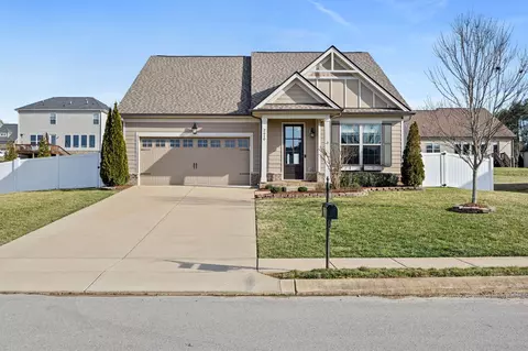 2610 Chesterfield Ln, Columbia, TN 38401