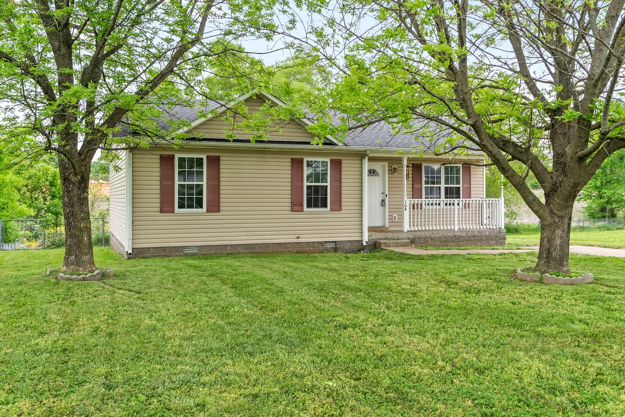 104 Sidney Ct  